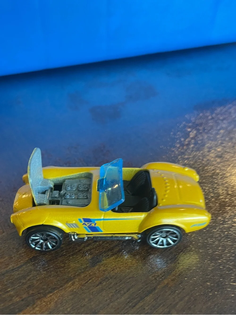 1982 Hot Wheels Shelby Cobra  427  Hood opens 1;64